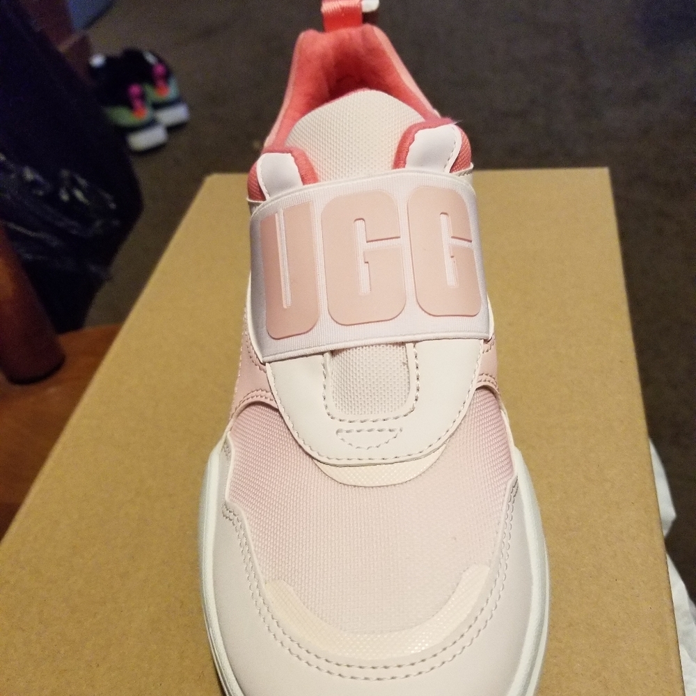 Ugg tennis shoes